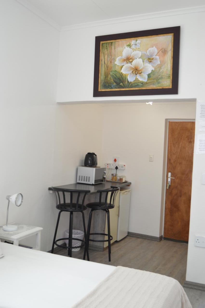 Villelodge Accommodation Lüderitz Extérieur photo